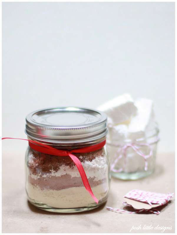 an easy diy recipe for red velvet hot cocoa mix that tastes just like red velvet cake