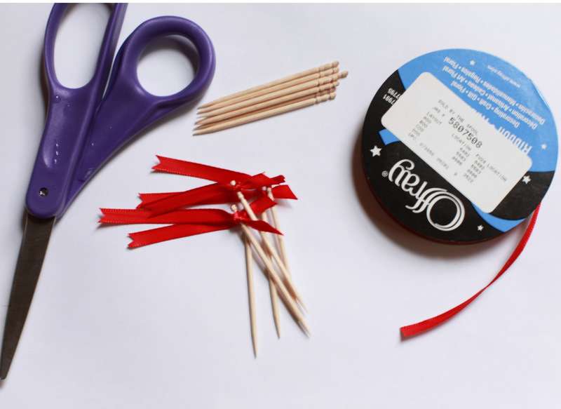Ribbon Toothpicks - DIY