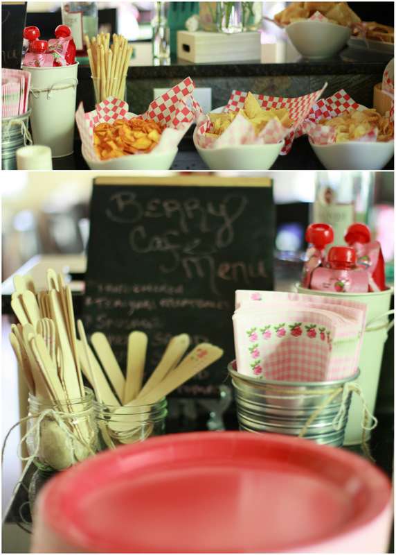 Picnic details - Strawberry Shortcake