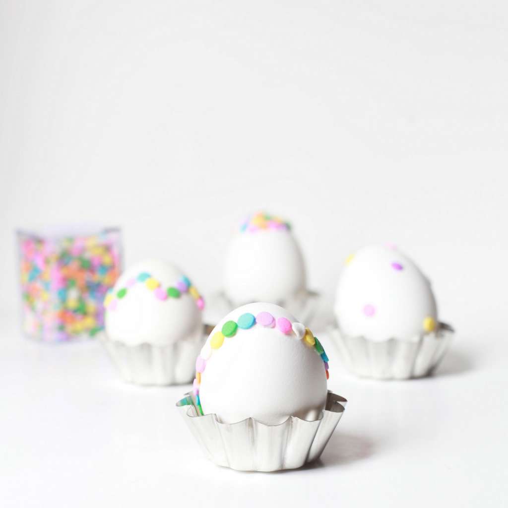 DIY Confetti Easter Egg, egg decorating ideas - Posh Little Designs