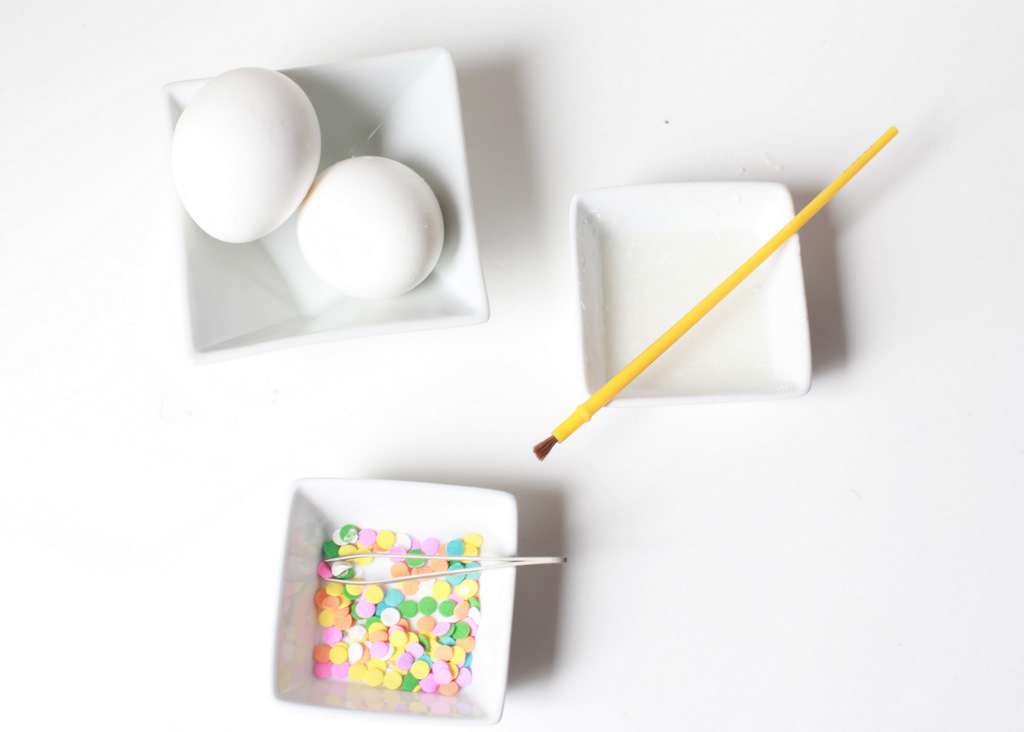 DIY Confetti Easter Egg, egg decorating ideas - Posh Little Designs