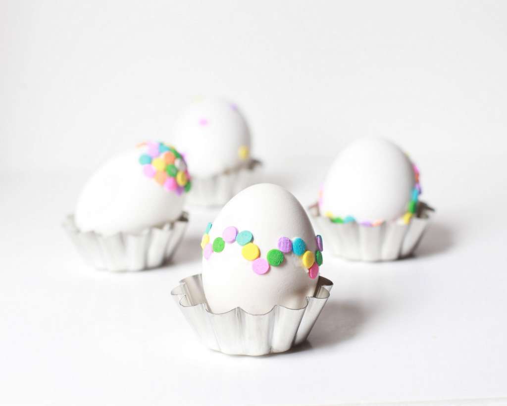 DIY Confetti Easter Egg, egg decorating ideas - Posh Little Designs