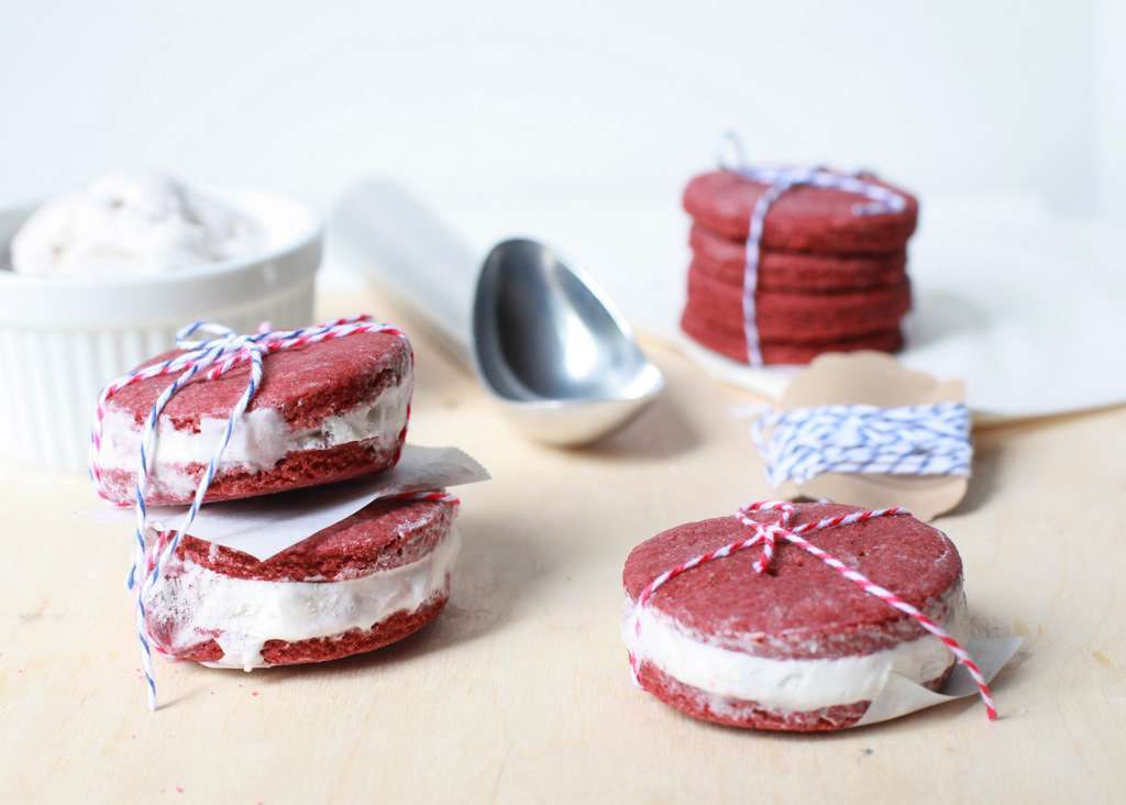 Red Velvet Ice cream Sandwiches – Vegan