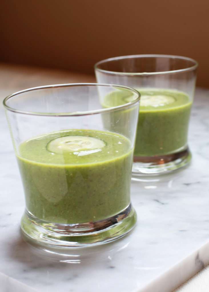 Green Detox Smoothie Recipe | Posh Little Designs