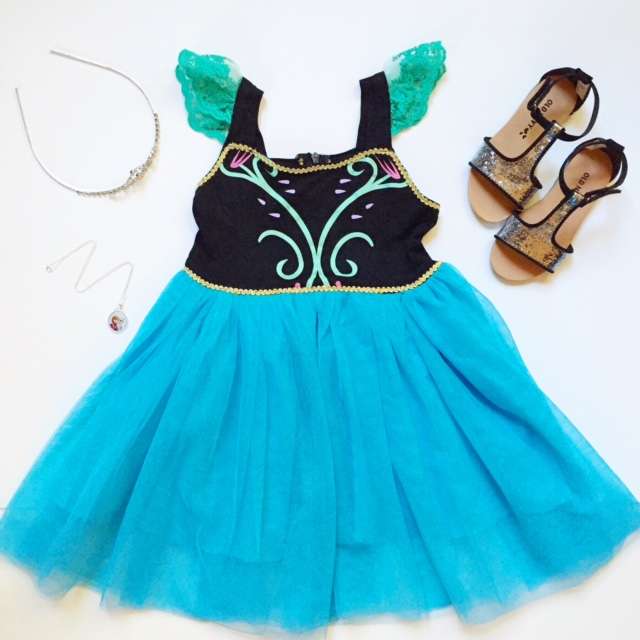Frozen Flat Lay | Posh Little Designs