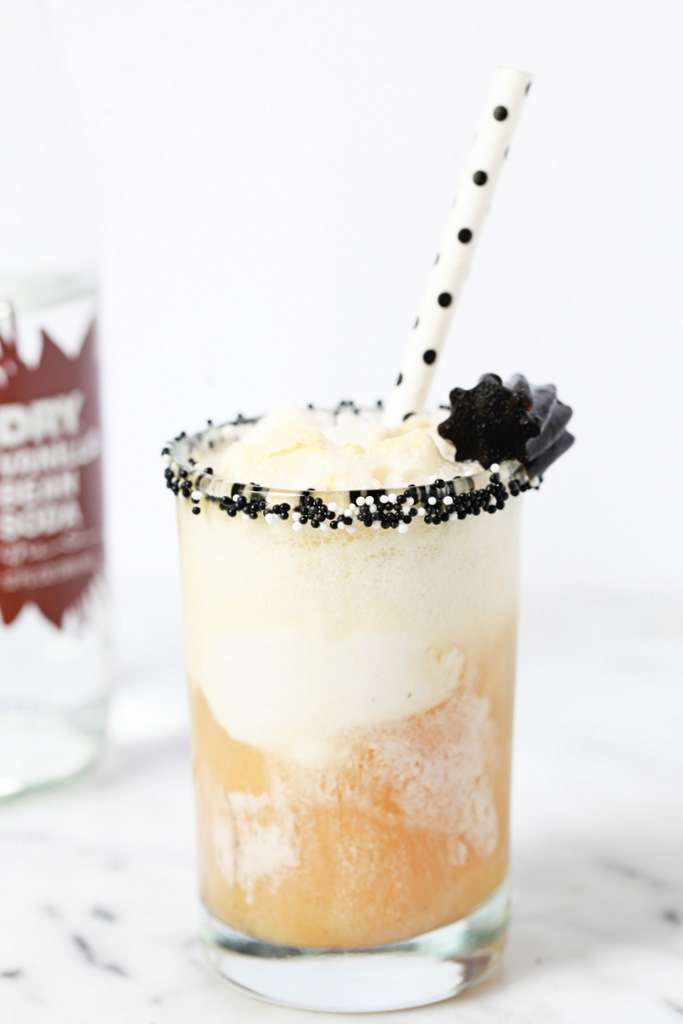 BOOzy Vanilla Bean Floats – Halloween