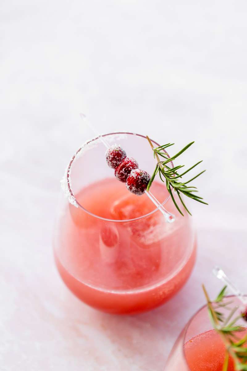 Recipe for cranberry Paloma tequila cocktails for the holiday season