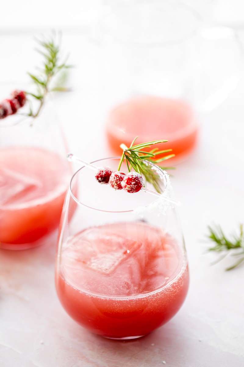 Recipe for cranberry Paloma tequila cocktails for the holiday season