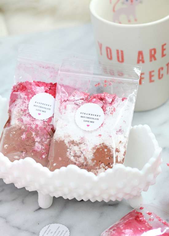 DIY Hot Cocoa Mix | Posh Little Designs