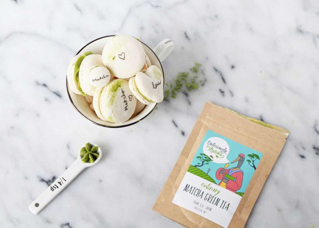 matcha French macaron recipe with matcha frosting