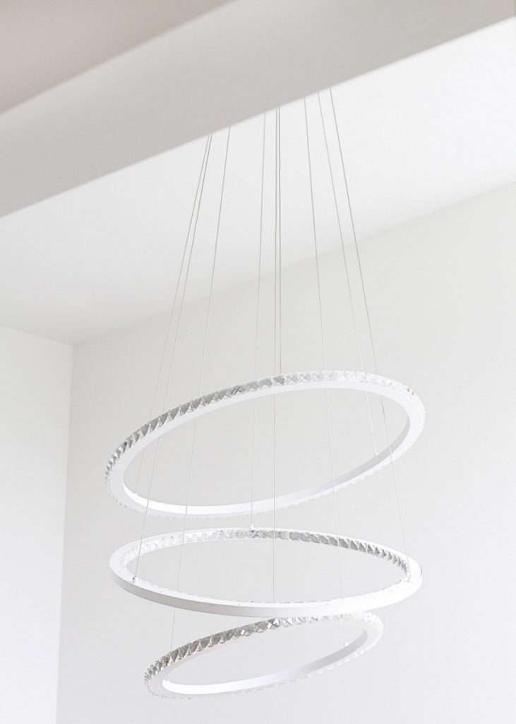 modern 3 light chandelier