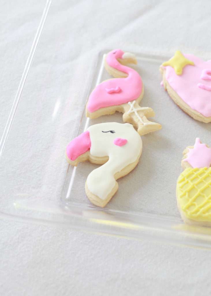 flamingo emoji cookies