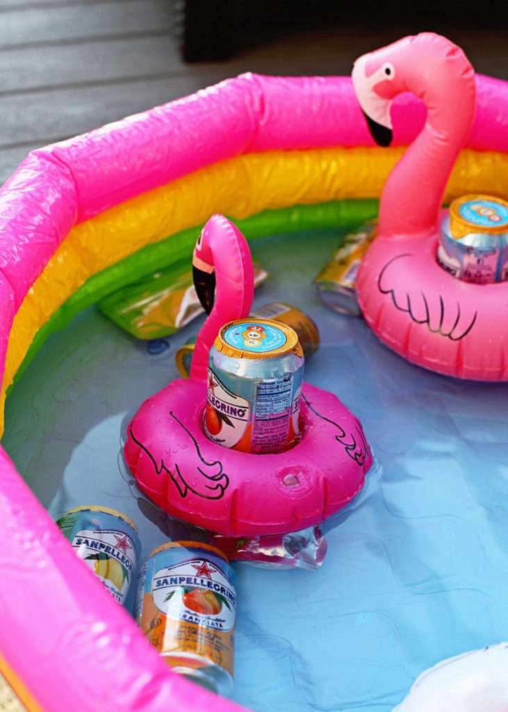 Flamingo party beverage floats