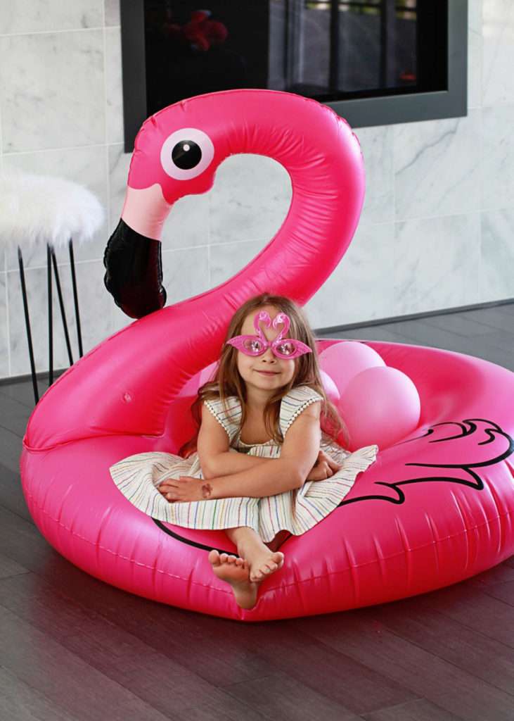 flamingo birthday float sunglasses