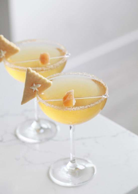 Pumpkin spice cocktail, champagne, pie, thanksgiving, fall