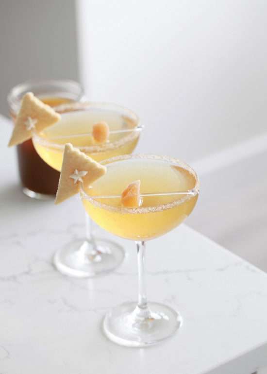 Pumpkin spice cocktail, champagne, pie, thanksgiving, fall