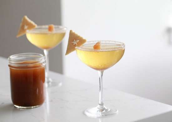 Pumpkin spice cocktail, champagne, pie, thanksgiving, fall