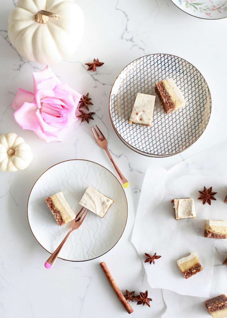 A delicious recipe for Vegan Pumpkin Cheesecake. This no bake dessert is made with a variety of spices, creamy cashews and pumpkin purée