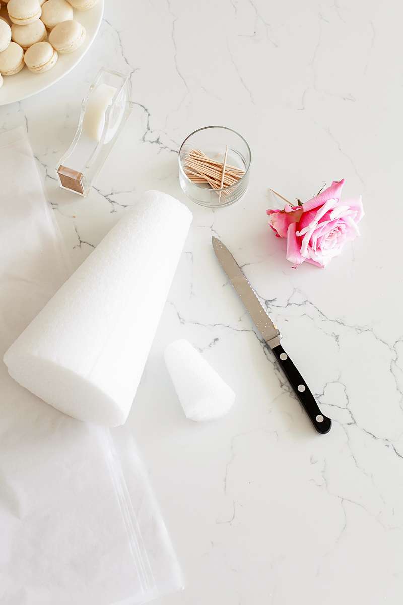 macarons_french_macaron_diy_tower_baking_weddings_party_decor_recipe
