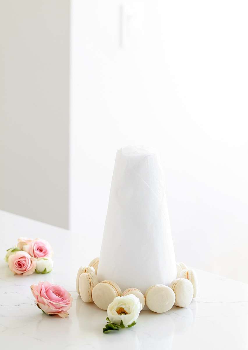 macarons_french_macaron_diy_tower_baking_weddings_party_decor_recipe