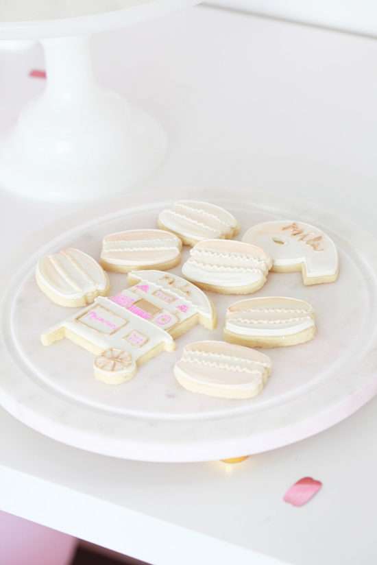 Macaron Birthday Party-Pink Parties- Children-Bottega Louis