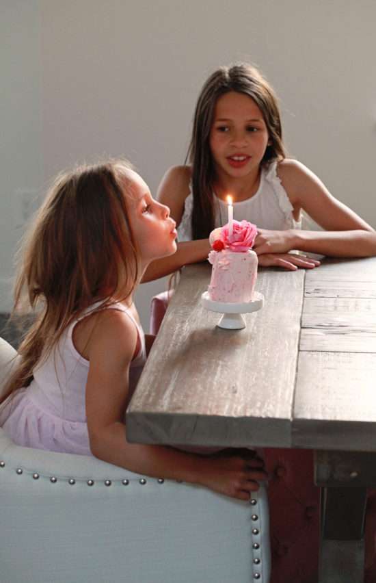 Macaron Birthday Party-Pink Parties- Children-Bottega Louis