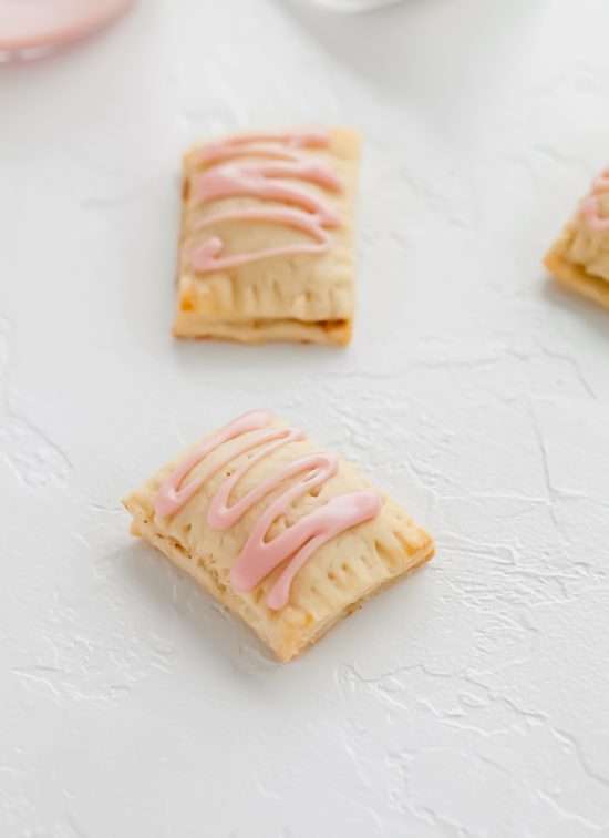 apple pie-dessert-fall-recipes-mini-pop-tarts