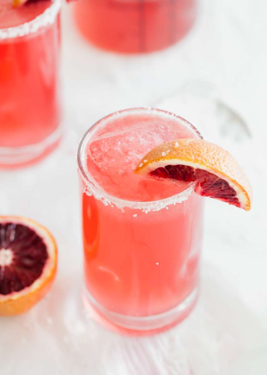 paloma-tequila-cocktail-recipes-blood-orange-citrus-seaon-best-beverages-drinks