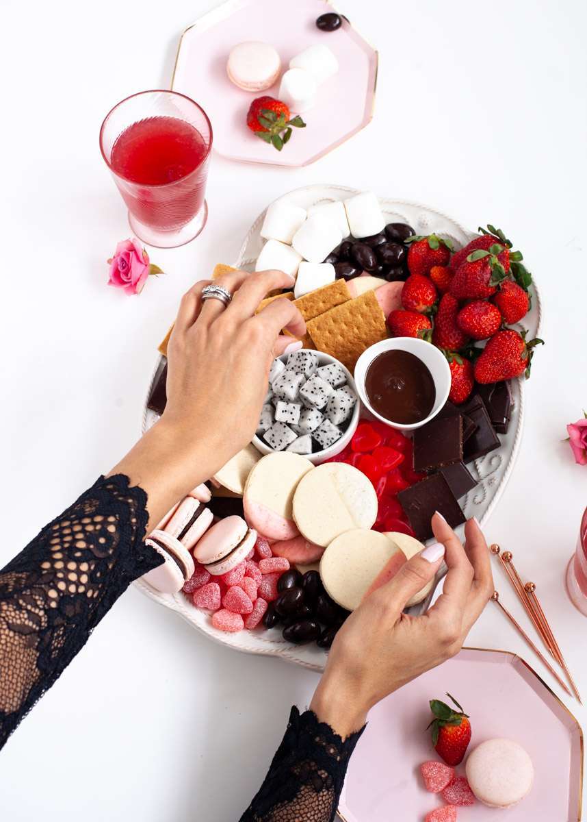 Cookies-dessert-board-chocolate-fruit-appetizers-how-to-wine