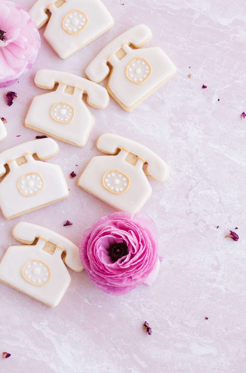 sugar-cookies-cookie-royal-icing-cookie-cutters-rose-recipe-telephone