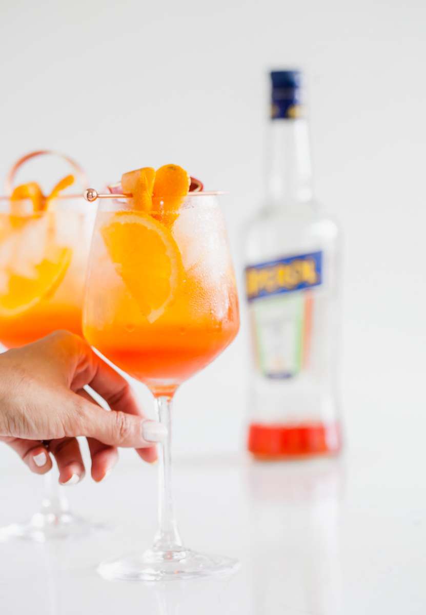 aperol spritz-rhubarb-cocktails-simple-recipes