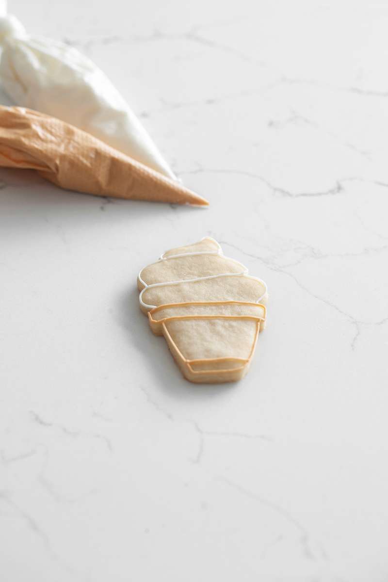 ice-cream-sugar-cookies-baking-royalicing-summer