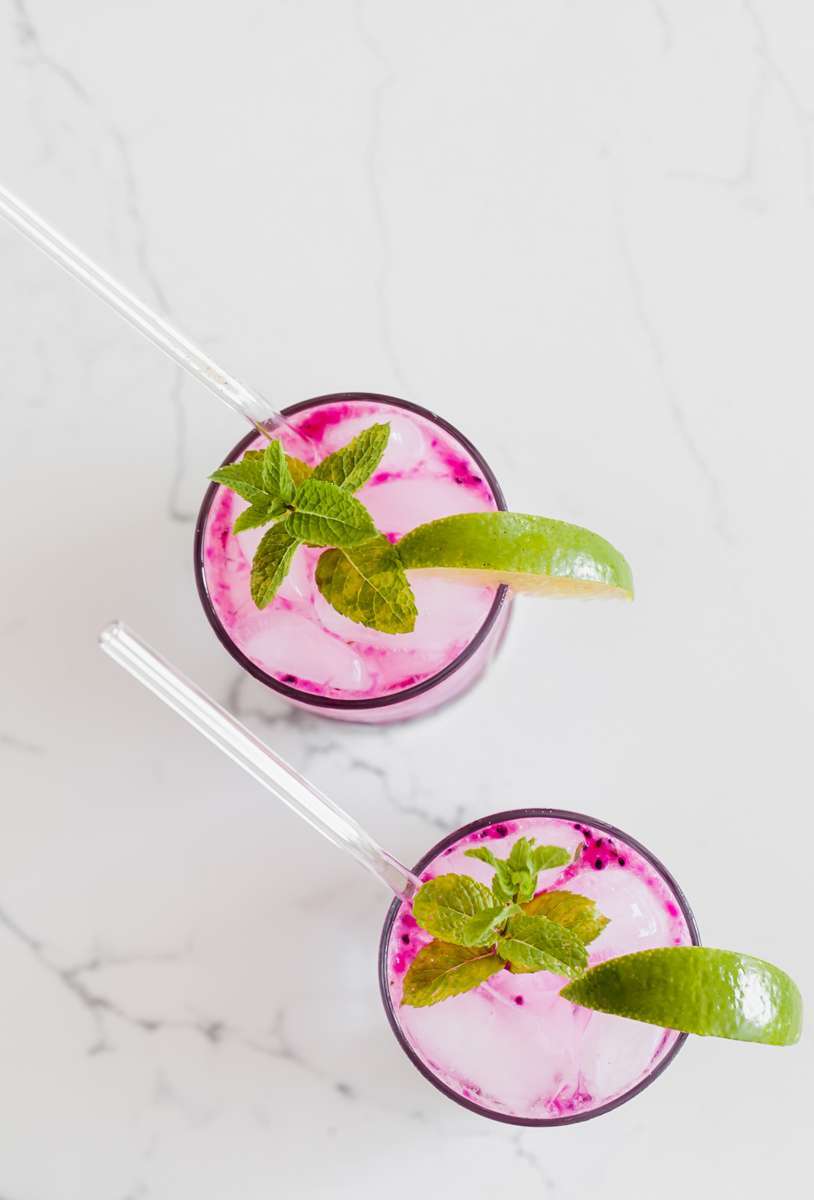 dragonfruit-mojitos-easy-cocktail-recipes-drinks-beverages-summer-mint-lime
