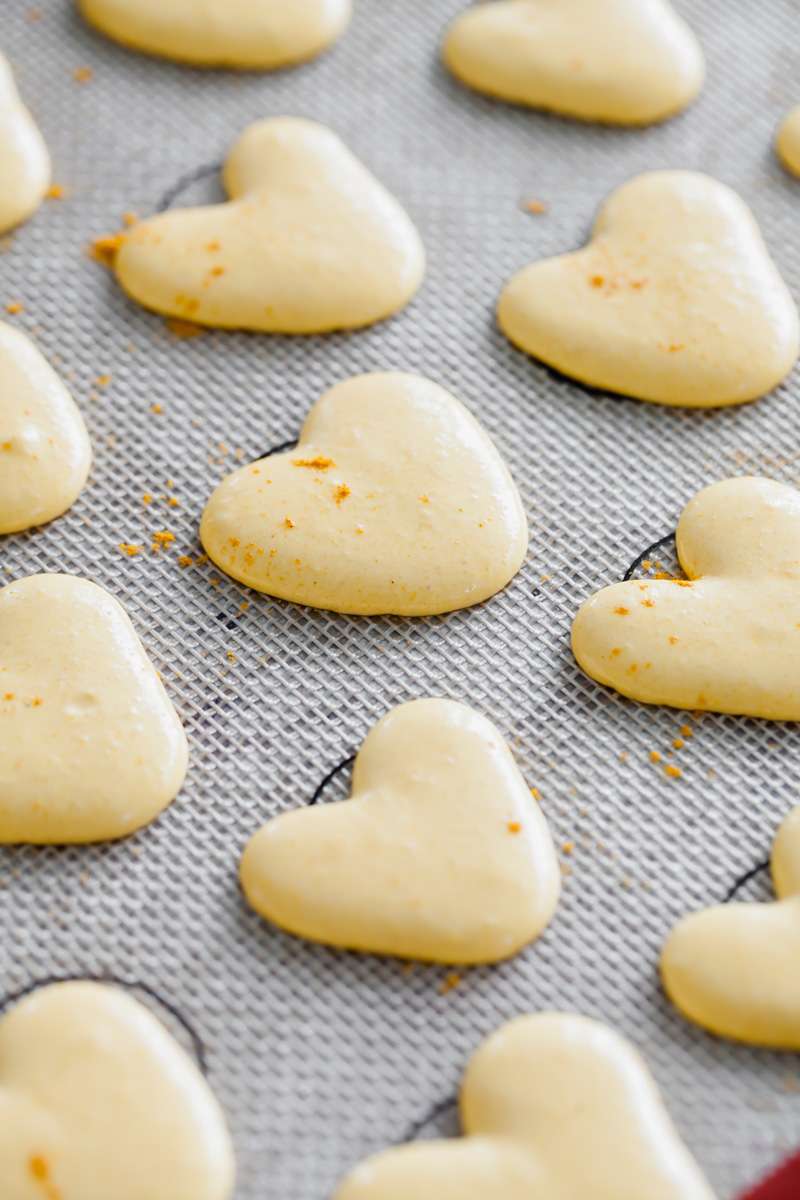 golden-milk-latte-turmeric-macarons-french-baking-recipes-fall
