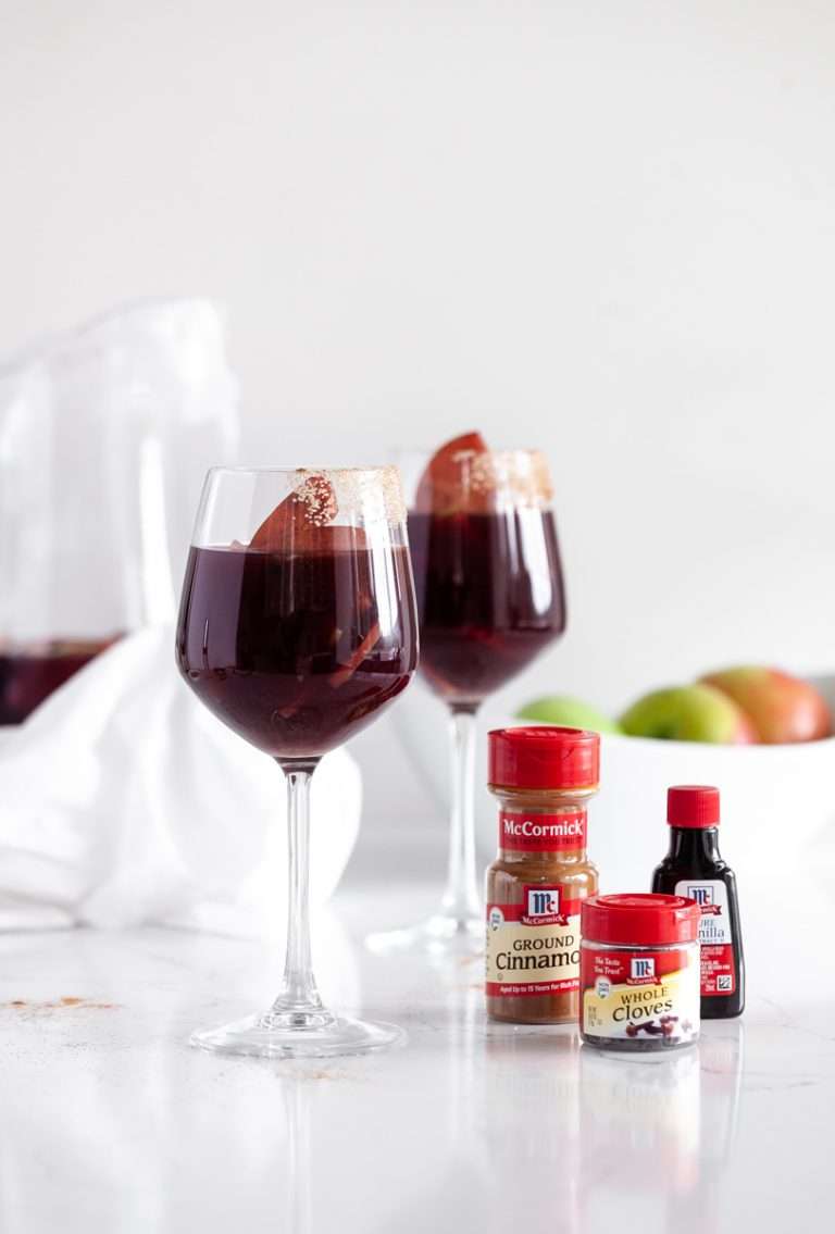 Apple Pie, Sangria, McCormick, Spices, Cinnamon, Cloves, Thanksgiving, Recipes, Red Wine