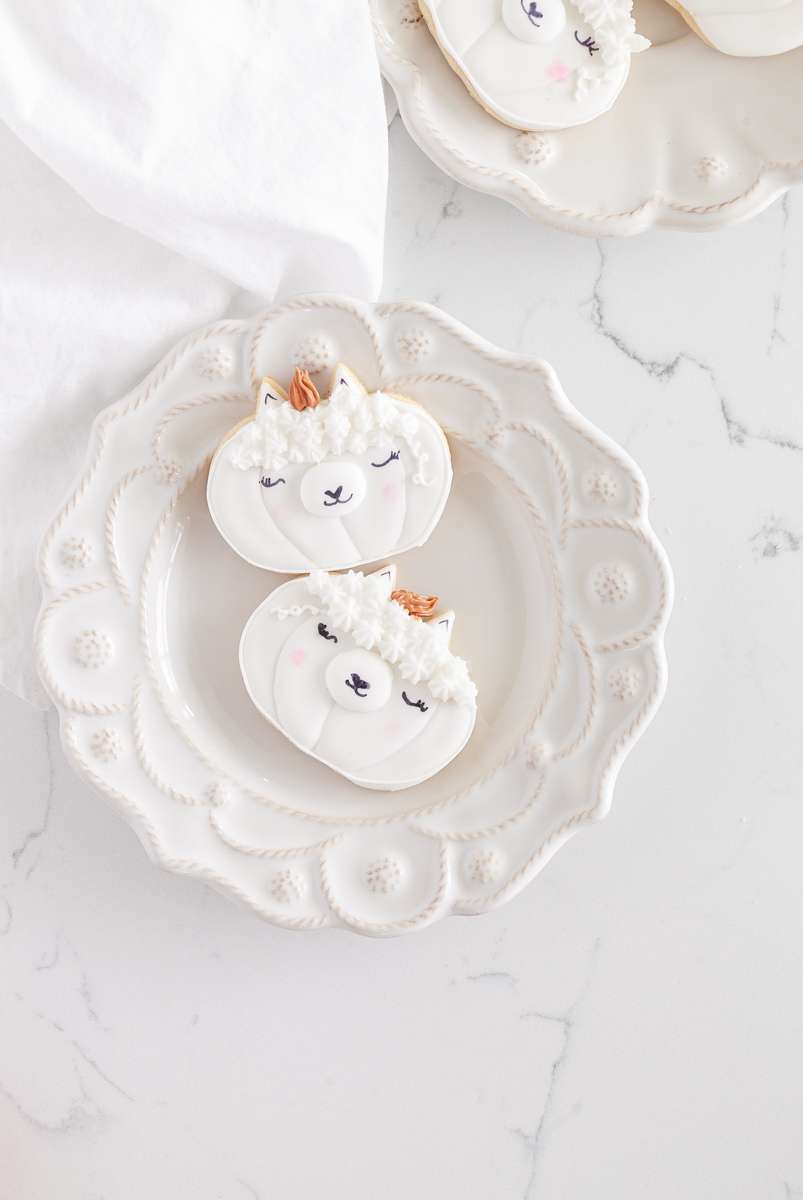 llama-pumpkin-sugar-cookies-baking-falll-royal-icing-recipes-halloween