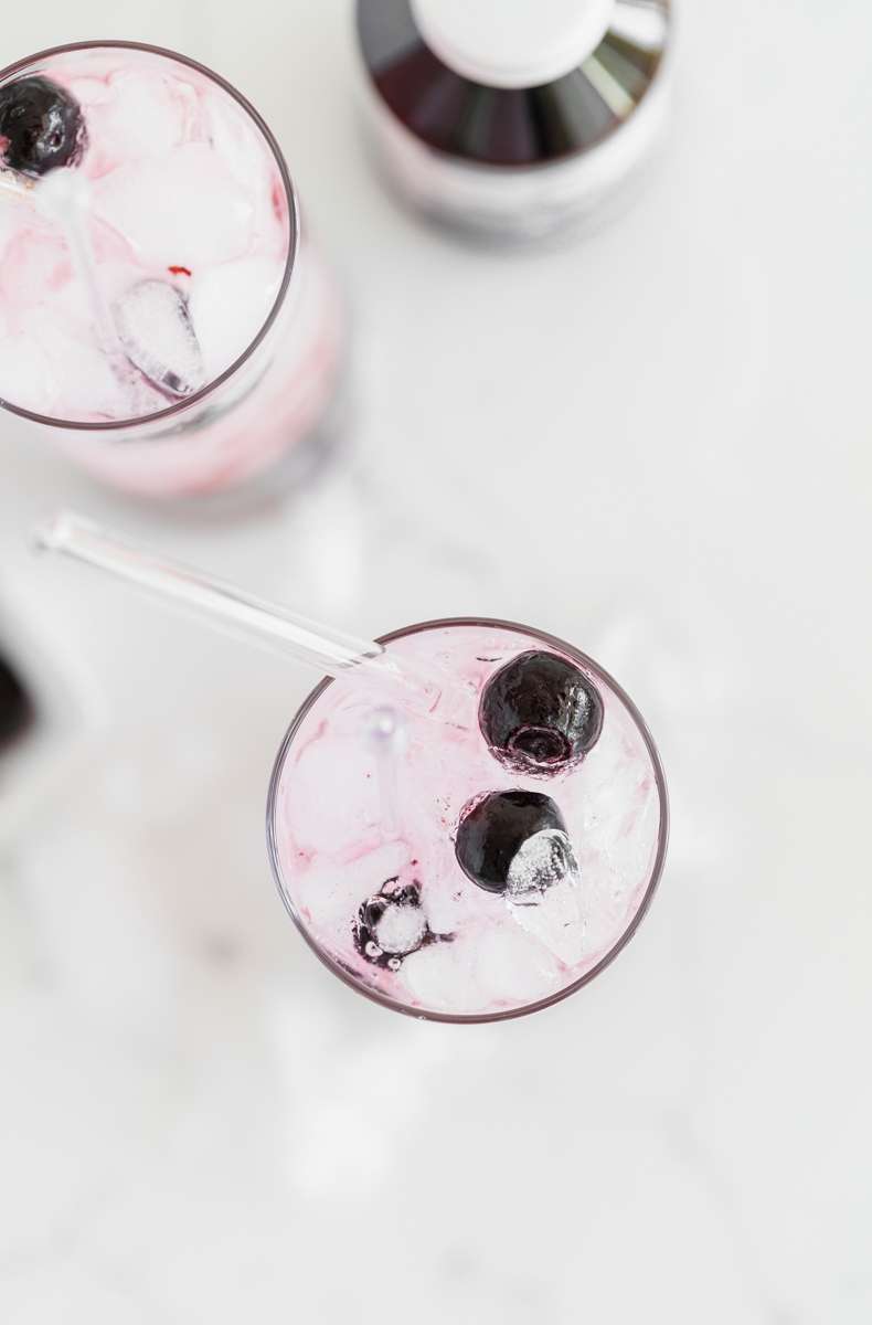 healthy_elderberry_syrup_drink_recipes_immune_boosting_drinks_coronavirus_
