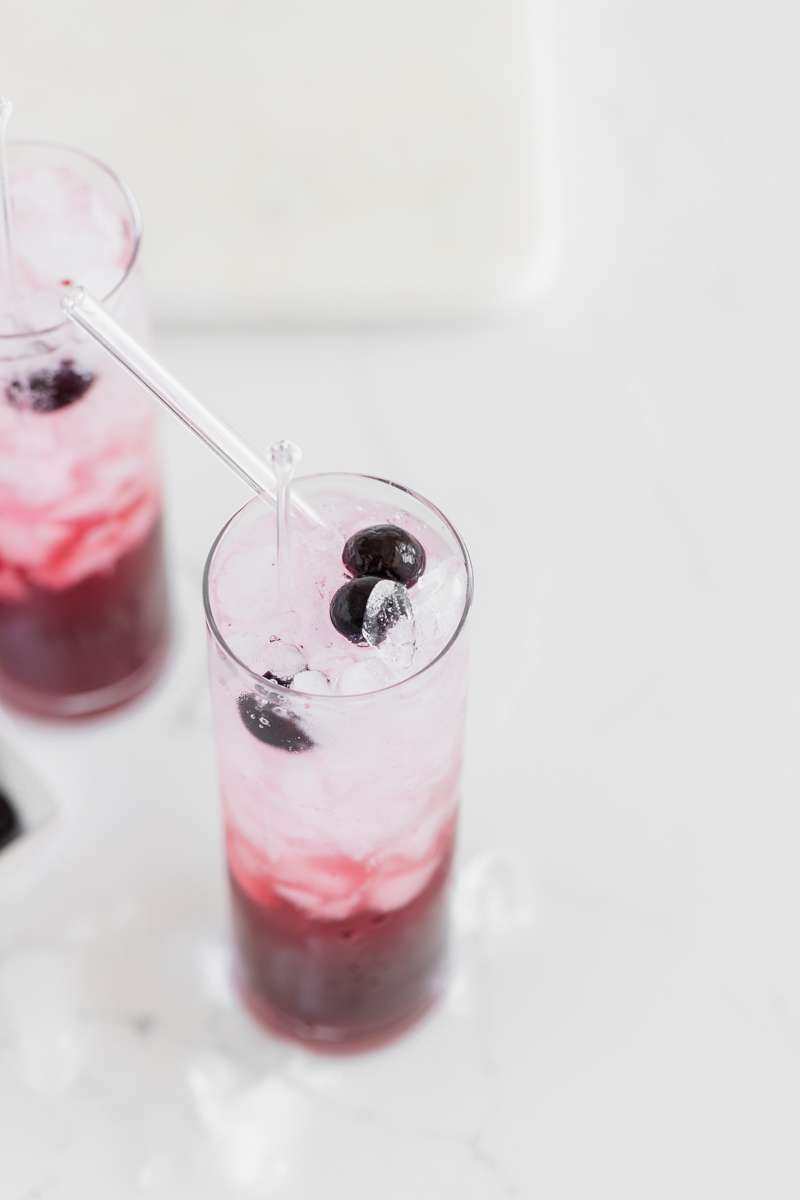 healthy_elderberry_syrup_drink_recipes_immune_boosting_drinks_coronavirus_