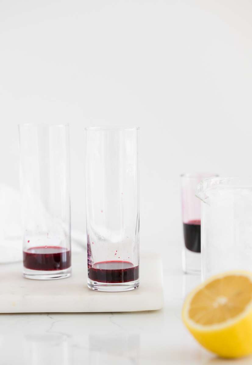 healthy_elderberry_syrup_drink_recipes_immune_boosting_drinks_coronavirus_