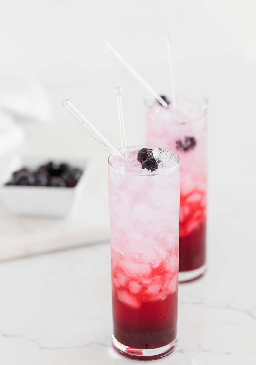 healthy_elderberry_syrup_drink_recipes_immune_boosting_drinks_coronavirus_