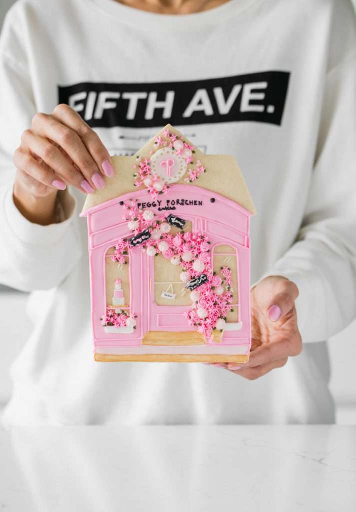 Peggy Porschen inspired 10" Sugar Cookie - Posh Little Designs Peggy Porschen 10" sugar cookie inspired by the iconic pink bakery in London. Decorated with Royal Icing details.