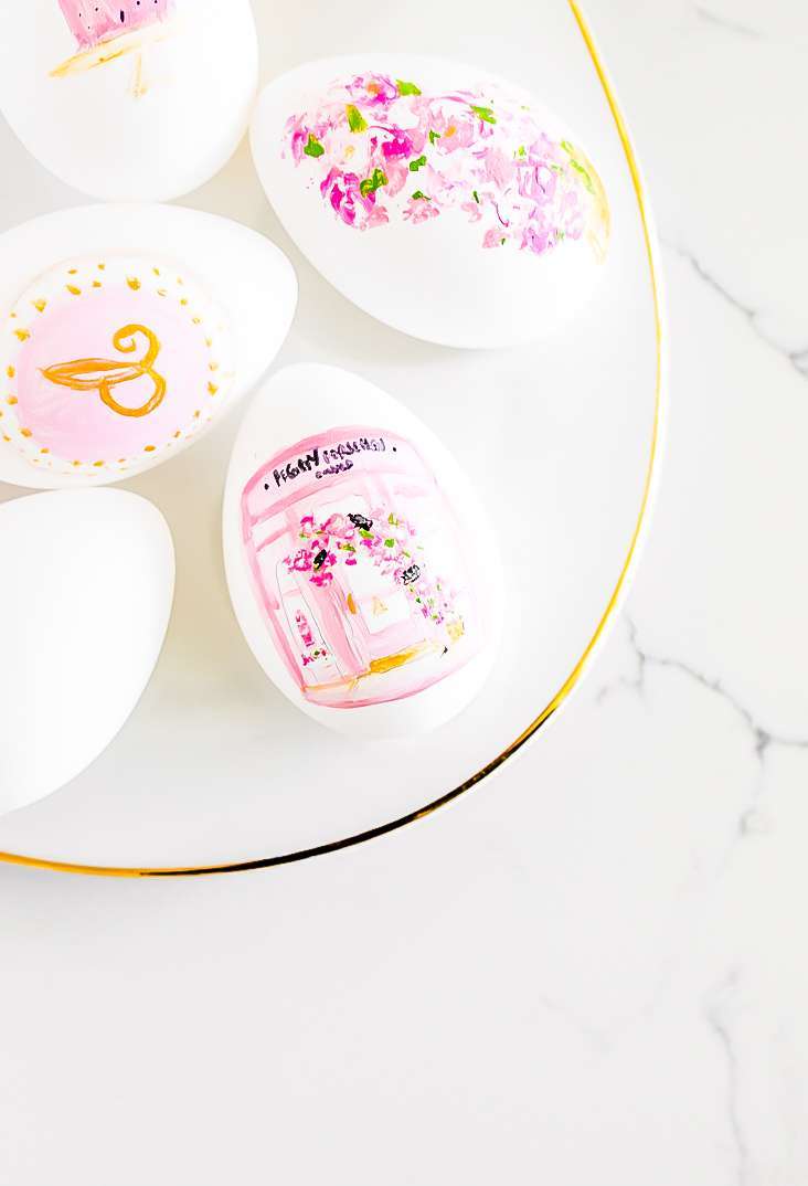 DIY Peggy Porschen Inspired and painted Easter Eggs DIY Peggy Porschen and painted Easter Eggs, decorated with acrylic paint in shades of pink. Inspired by the Iconic London Bakery.