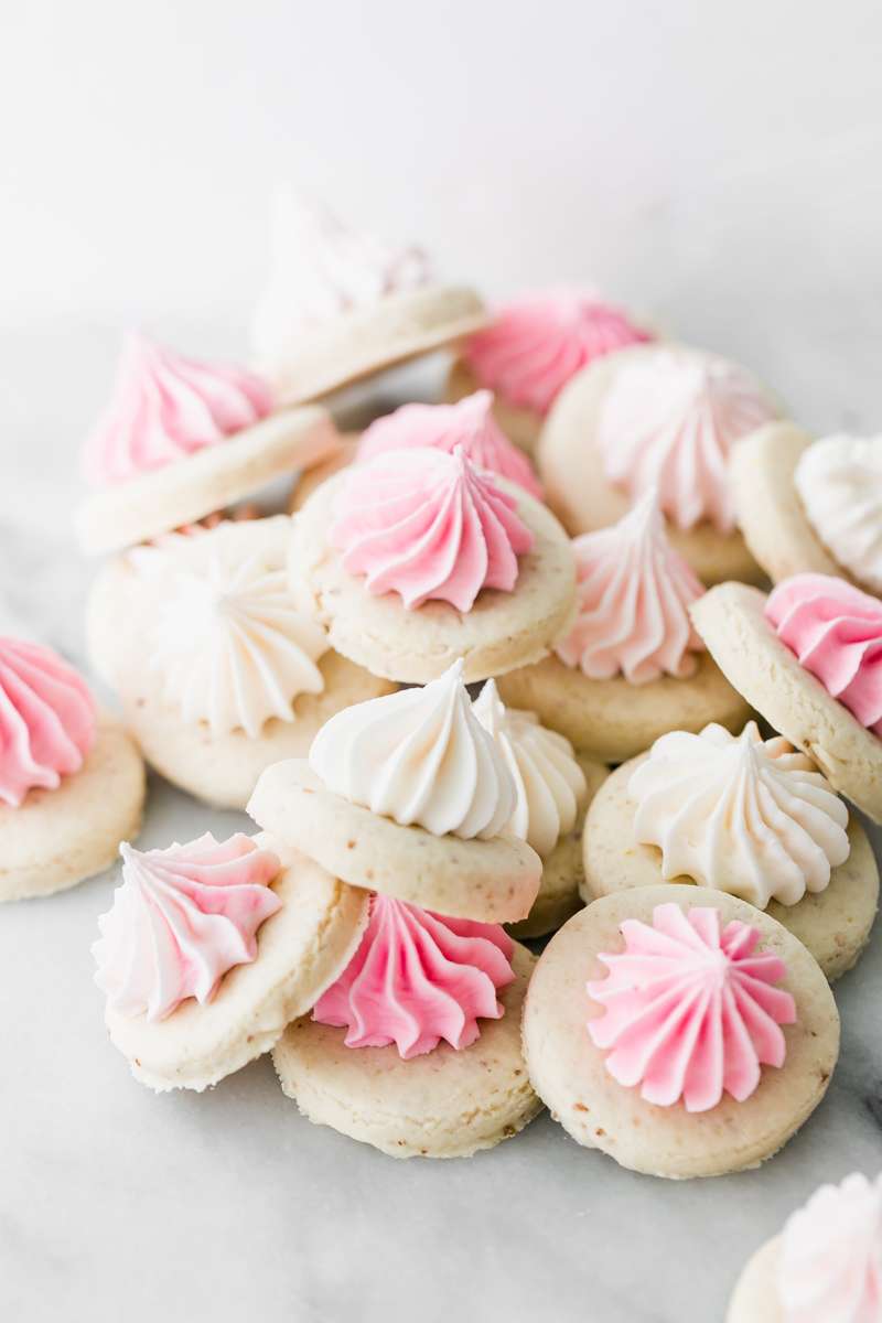 sugar_cookie_recipes_baking_cookie_decorating_small_batch_royal_icing_pink_sugar_cookie_ombre_dessert_ideas_baking