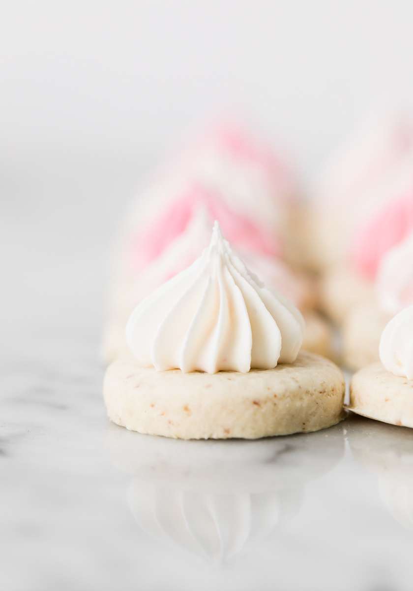 sugar_cookie_recipes_baking_cookie_decorating_small_batch_royal_icing_pink_sugar_cookie_ombre_dessert_ideas_baking