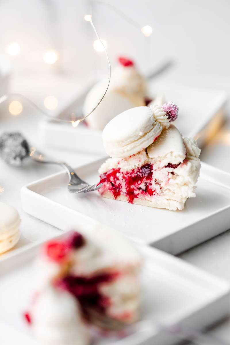 a recipe for cranberry vanilla macaron cake, for Christmas and the holidays dairy and gluten free