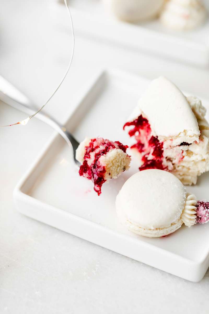 a recipe for cranberry vanilla macaron cake, for Christmas and the holidays dairy and gluten free