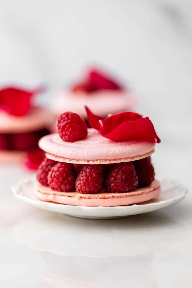 A step by step recipe for ispahan inspired macarons with raspberry, lychee and rose buttercream. Dairy and gluten free.