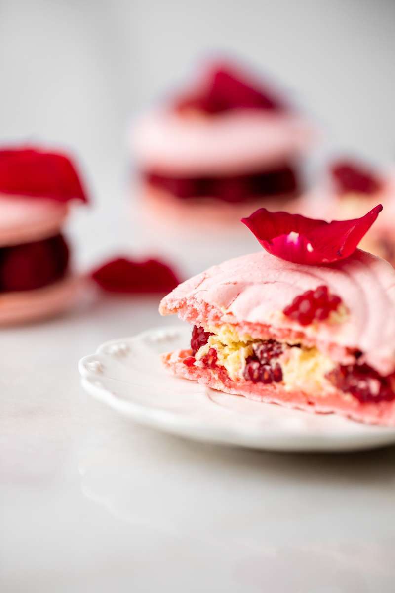 A step by step recipe for ispahan inspired macarons with raspberry, lychee and rose buttercream. Dairy and gluten free.