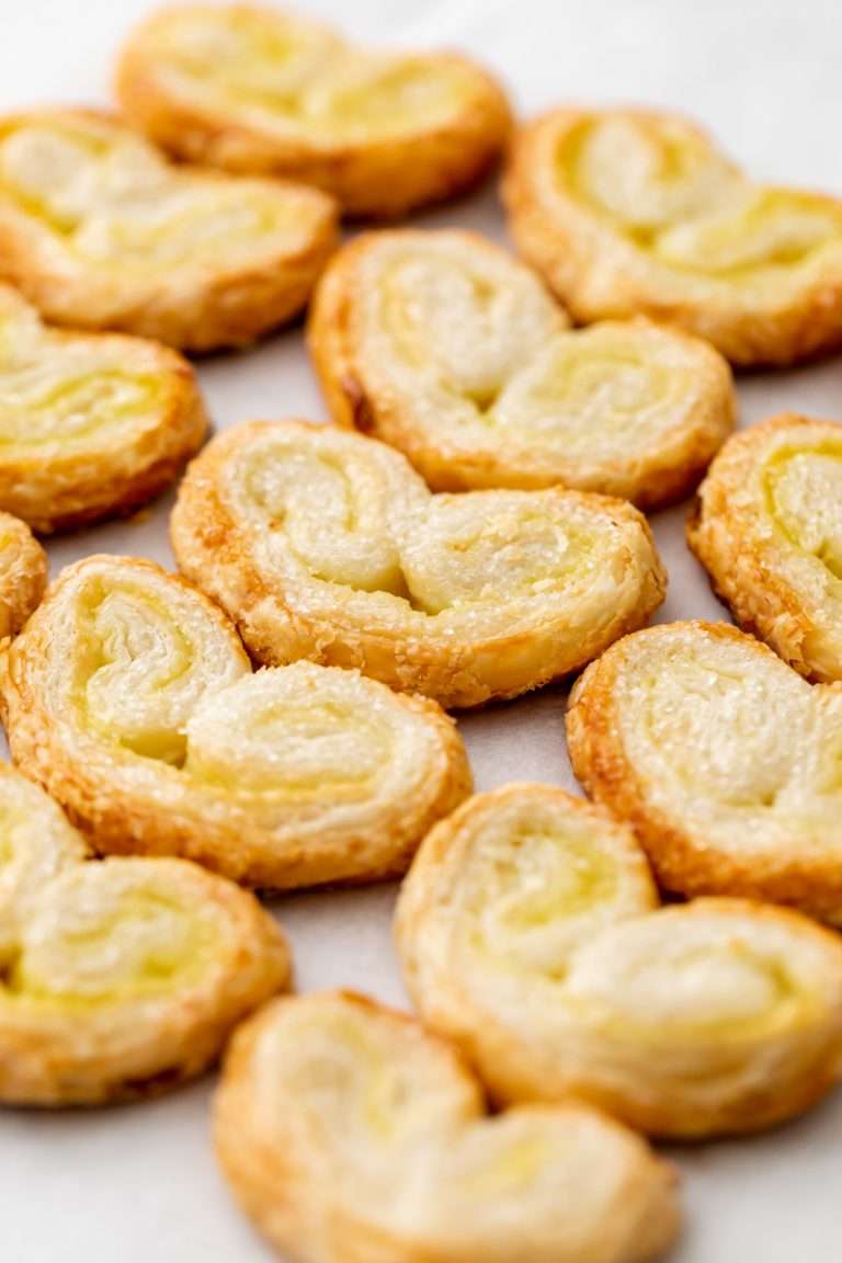 How to make French palmiers. Puff pastry and passion fruit filling. Vegan