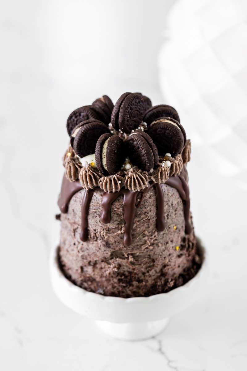 mini vegan Oreo cake